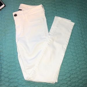 white american eagle jeans